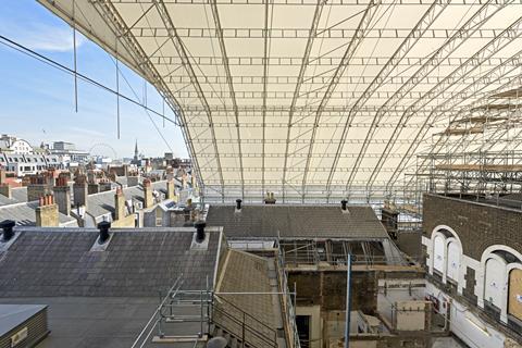Royal Academy - Temporary roof over Burlington Gardens